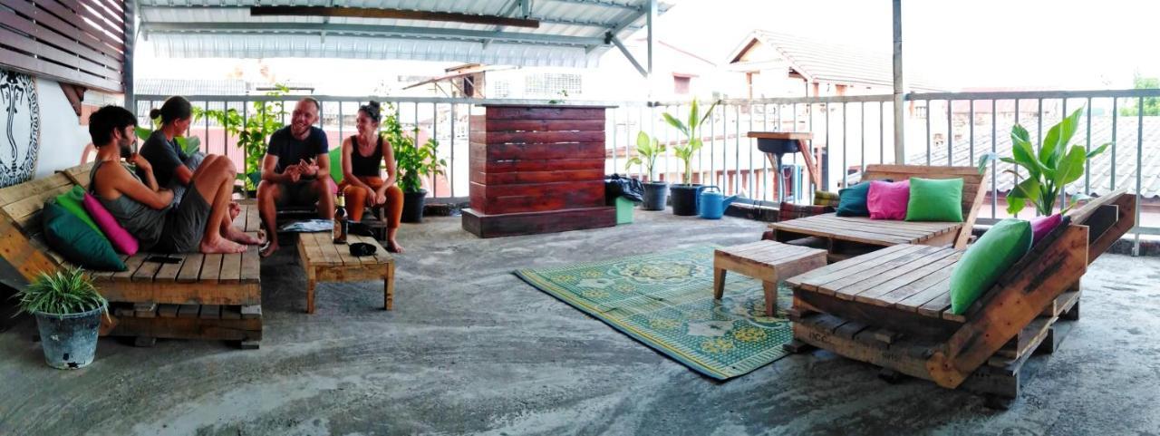 La Casa - Thakhek Hostel Eksteriør bilde